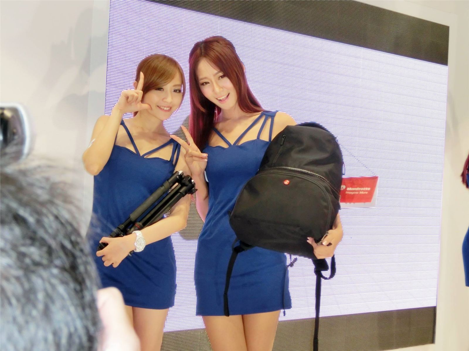 Winnie Lucy 双人合影 2013台北摄影器材展